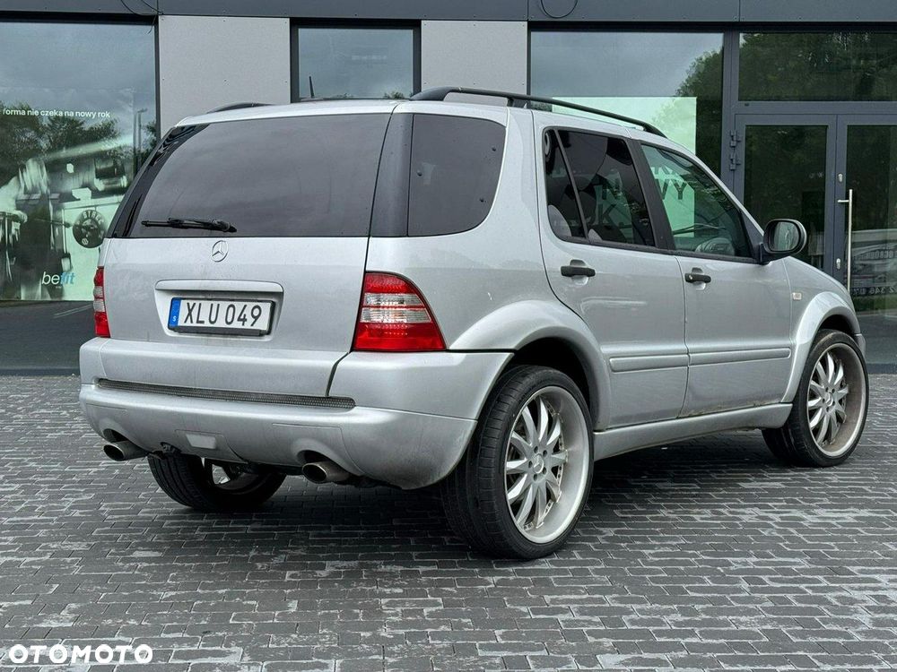 Mercedes-Benz ML - 9