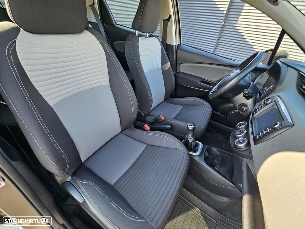 Toyota Yaris 1.0 VVT-i Comfort Plus - 26