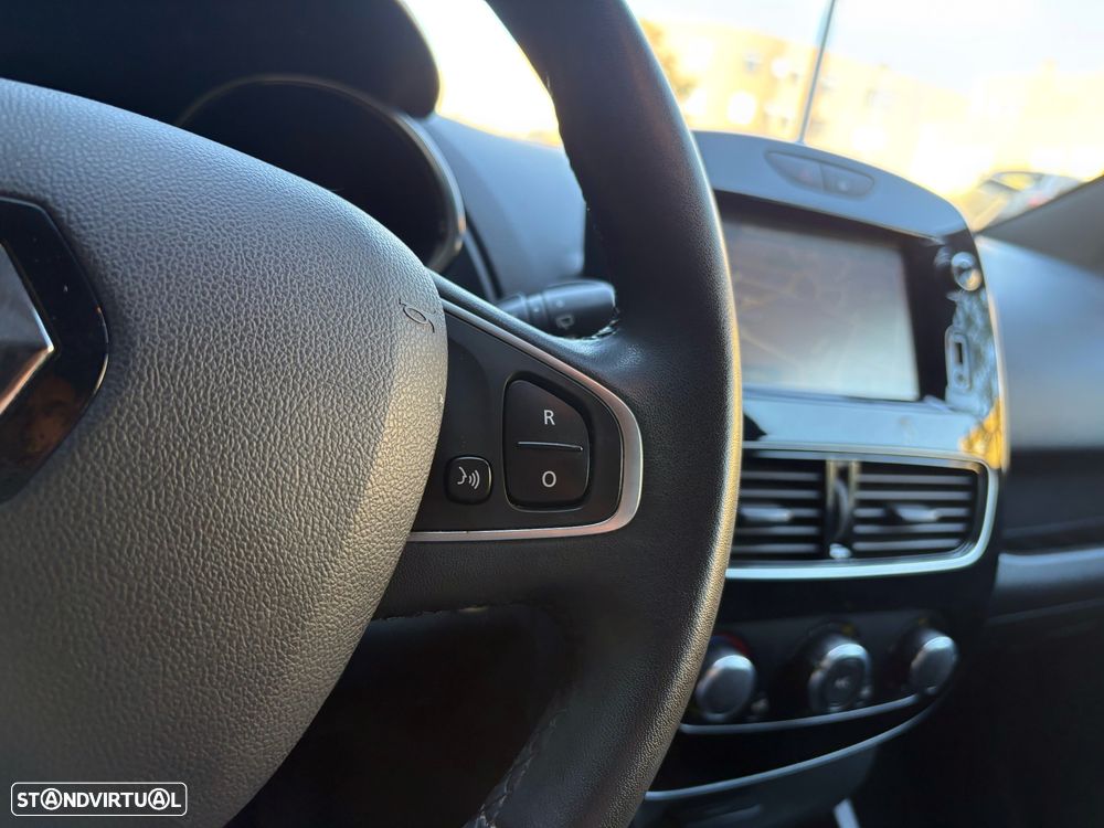 Renault Clio 1.5 dCi Limited EDition - 23