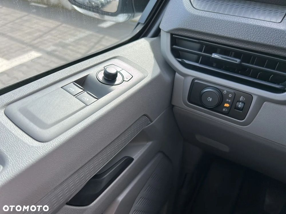 Volkswagen Caravelle 2.0 TDI L2 - 31