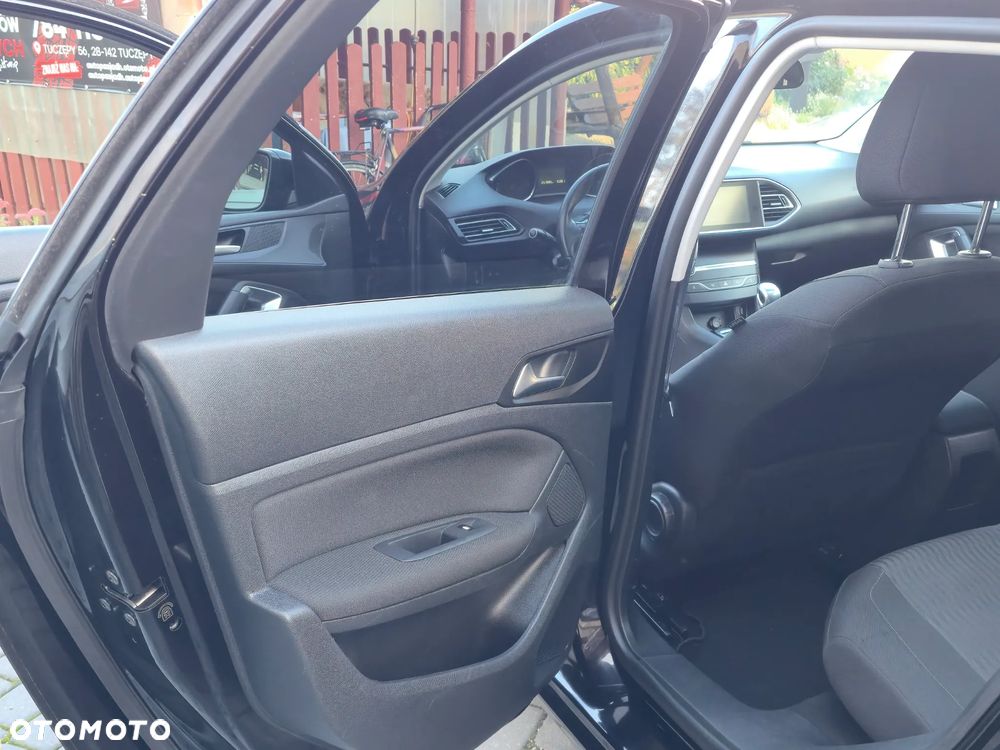 Peugeot 308 1.6 BlueHDi Business Line S&S - 21