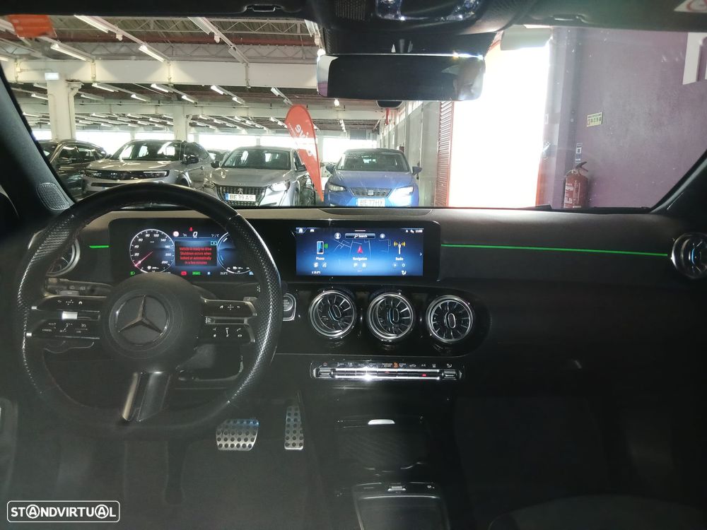 Mercedes-Benz A 250 e AMG Line - 9