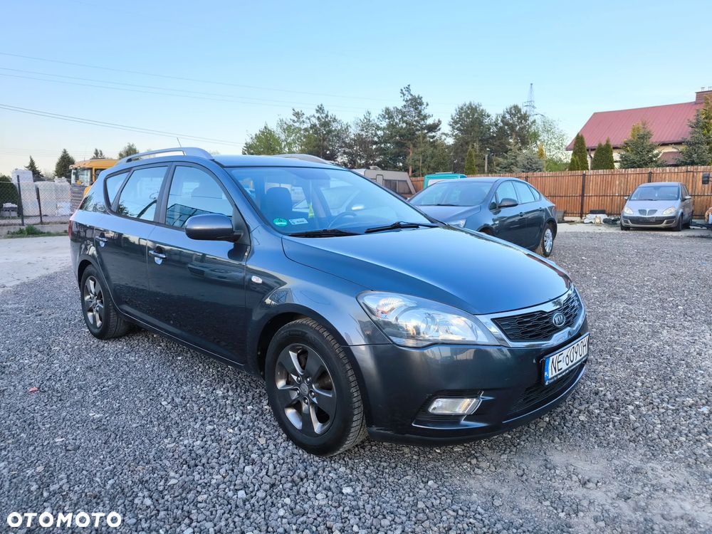 Kia Ceed 1.4 Comfort + - 1
