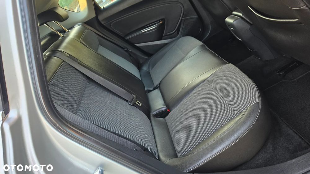 Opel Astra 1.4 T Active - 19