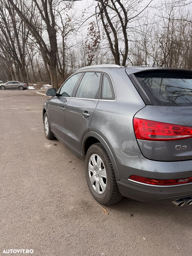 Audi Q3 2.0 TDI Quattro S tronic sport - 8