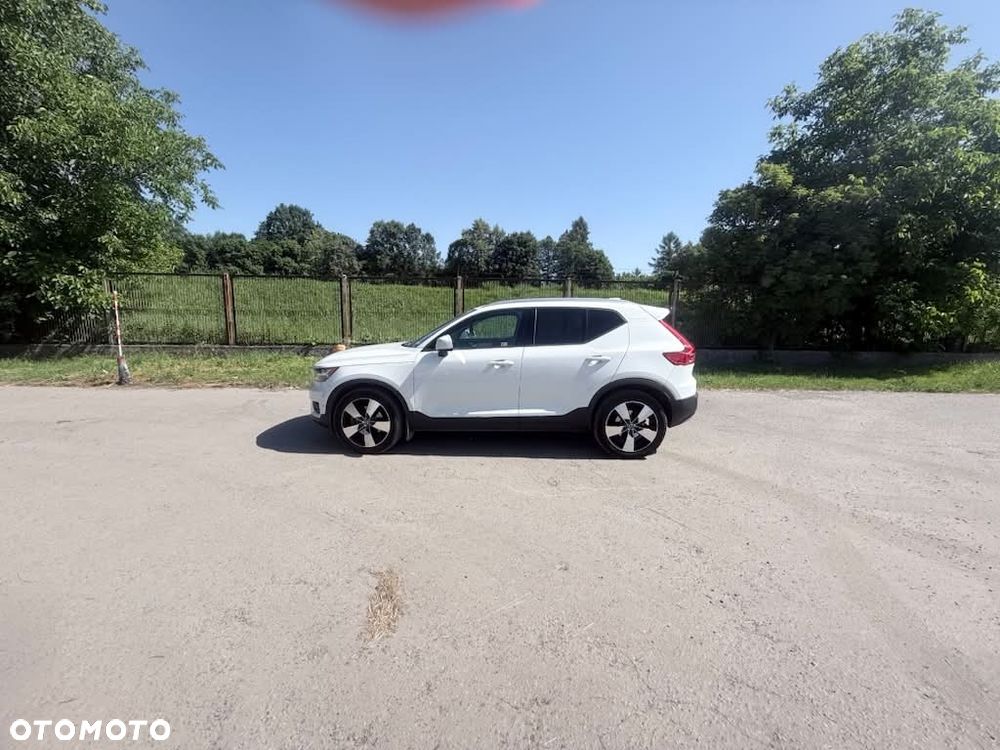 Volvo XC 40 T5 AWD R-Design - 1