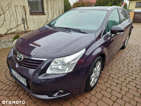 Toyota Avensis 2.0 D-4D Sol plus+NAVI