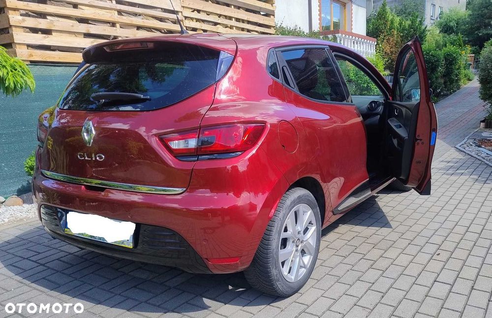 Renault Clio - 6