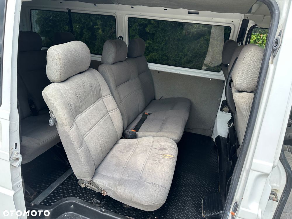 Volkswagen Transporter - 7