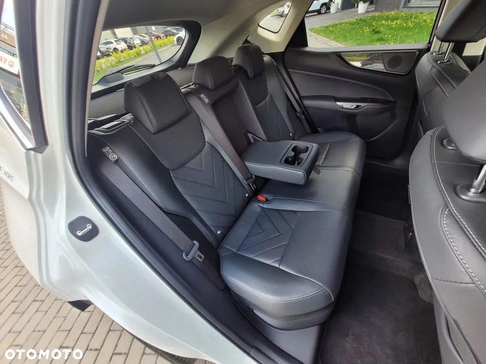 Lexus NX 350h Prestige AWD - 11