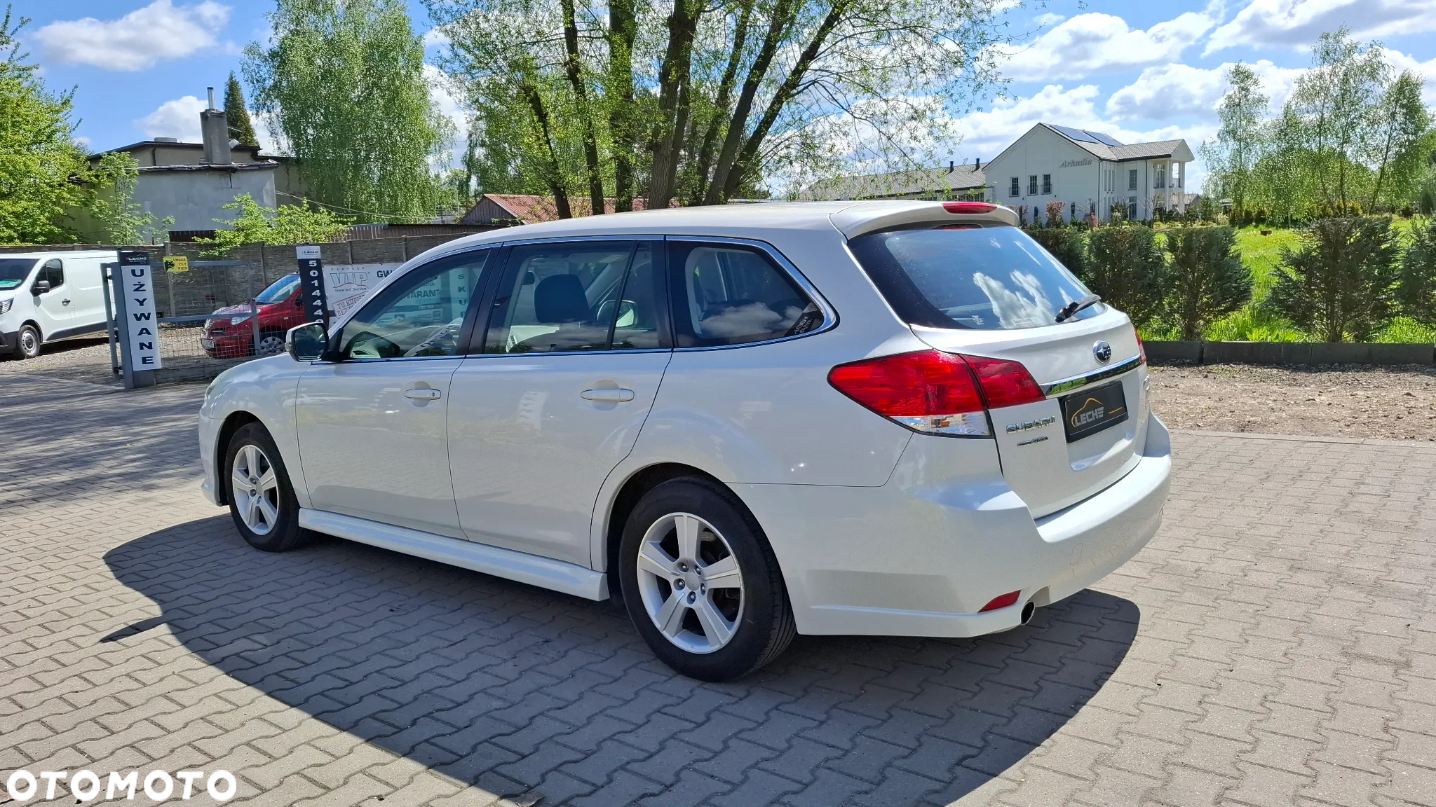 Subaru Legacy - 25