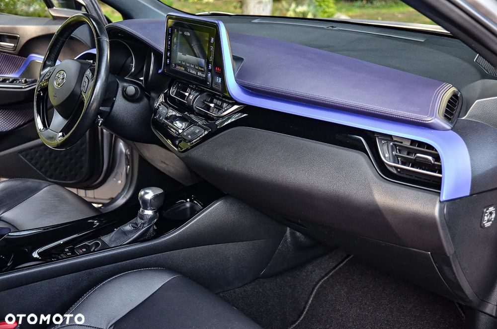 Toyota C-HR Business-Edition - 30