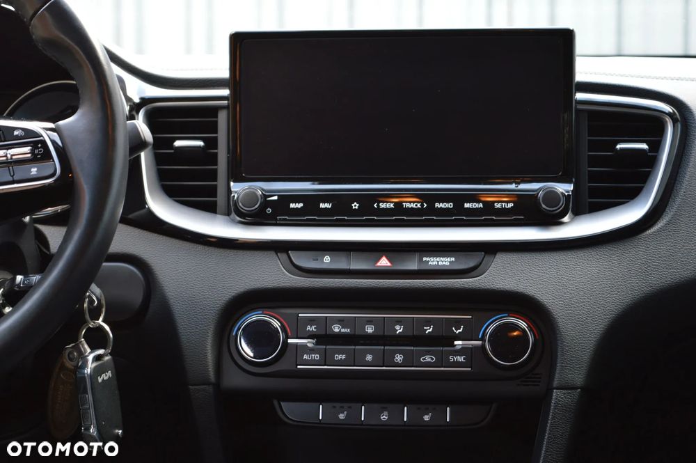Kia Ceed 1.5 T-GDI Business Line Plus DCT - 26