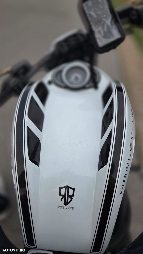 Harley-Davidson VRSCD Night Rod - 2