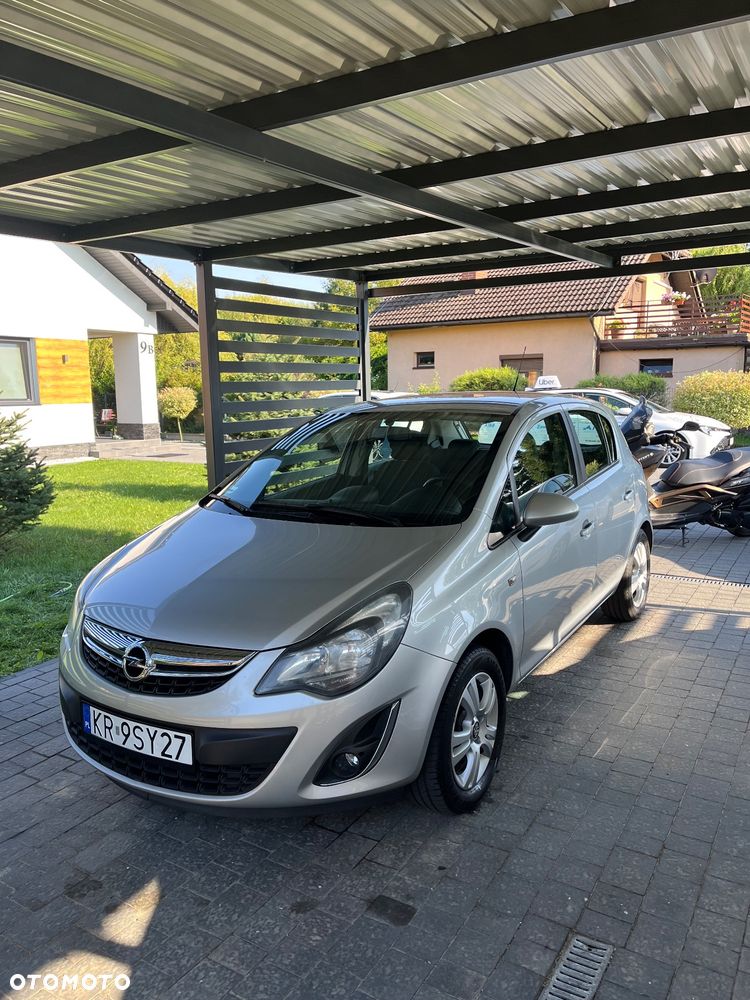 Opel Corsa 1.2 16V Cosmo - 3