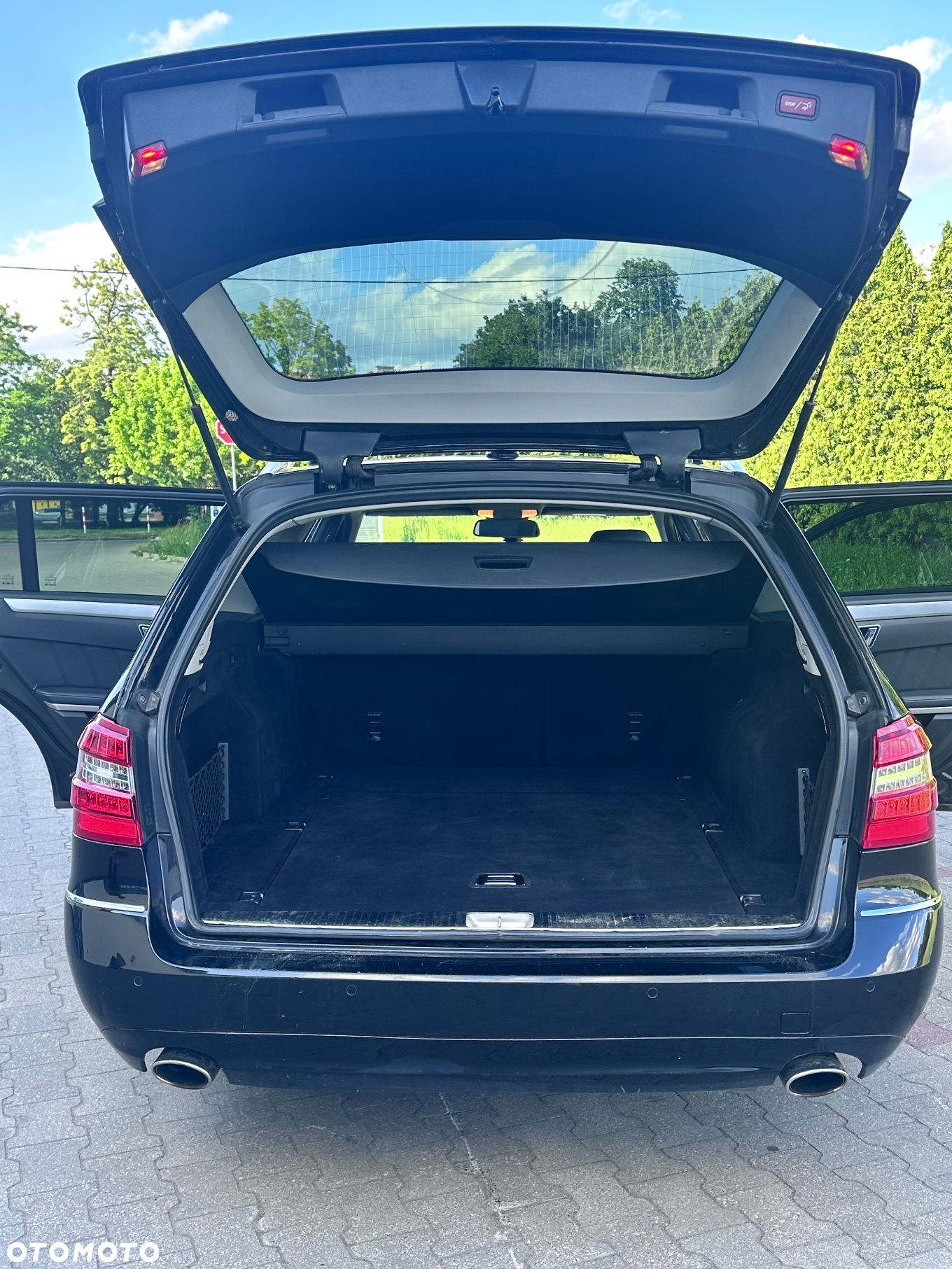 Mercedes-Benz Klasa E 300 CDI BlueEff Avantgarde - 18