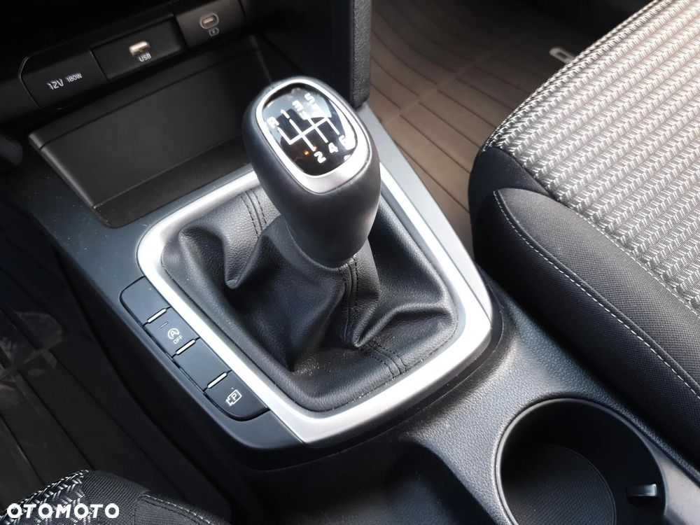 Kia Ceed 1.5 T-GDI M - 15