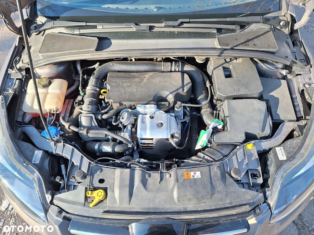 Ford Focus 1.0 EcoBoost Titanium - 11