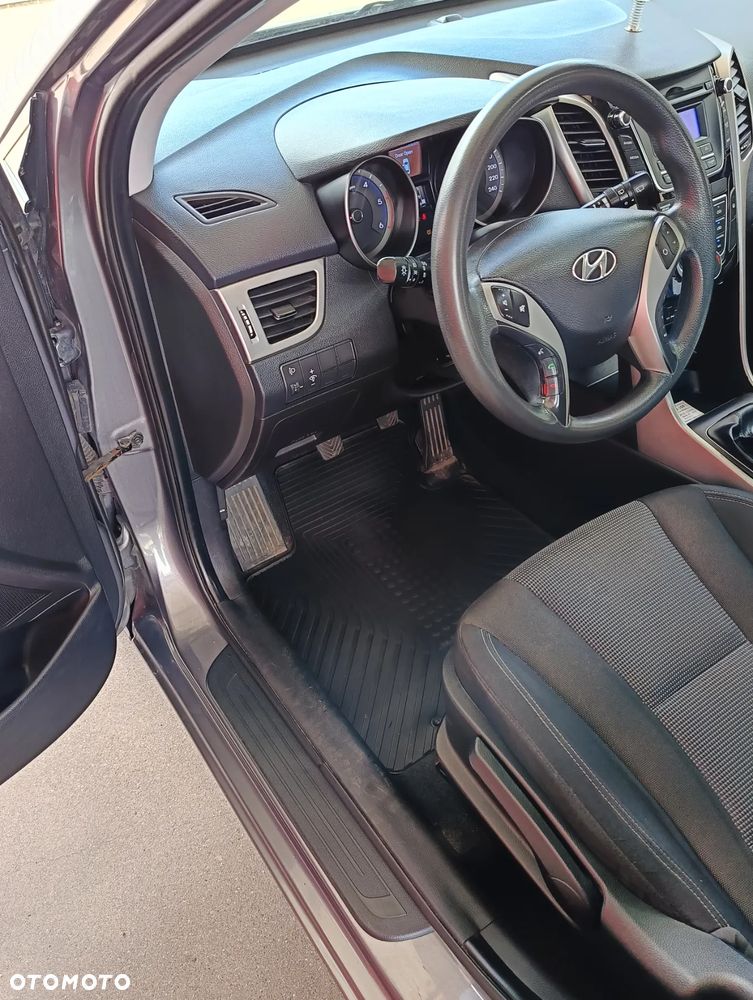 Hyundai i30 1.6 CRDi Comfort - 13