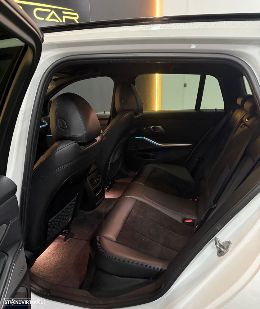 BMW 330 e Touring Pack M Auto - 24