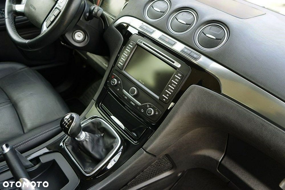 Ford S-Max - 31