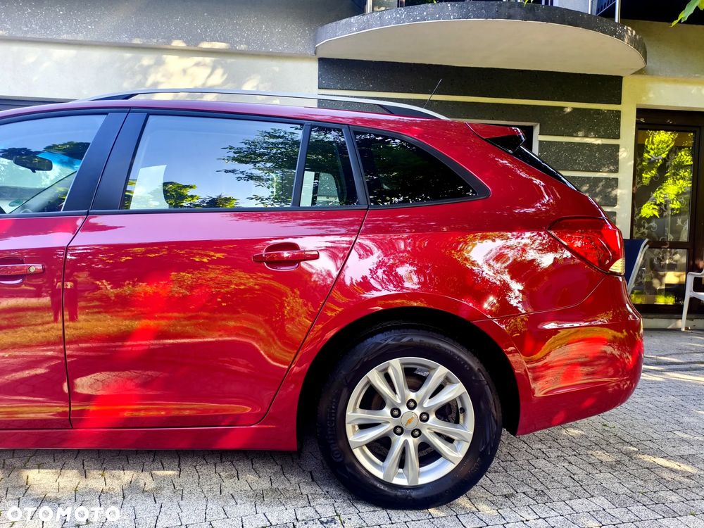 Chevrolet Cruze 1.8 LT+ - 9