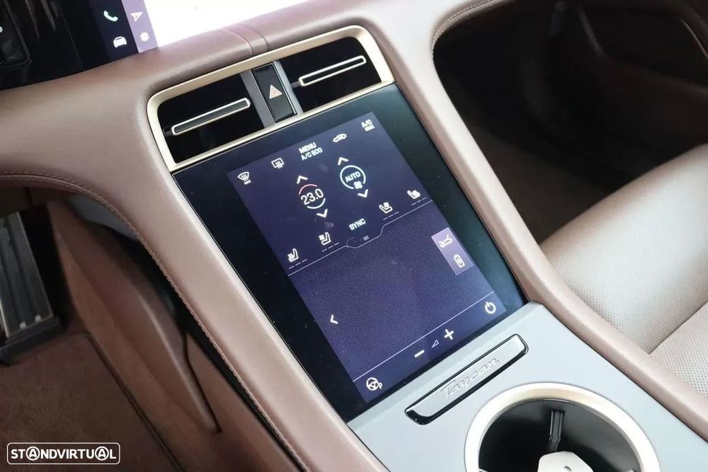 Porsche Taycan Sport Turismo Turbo - 10