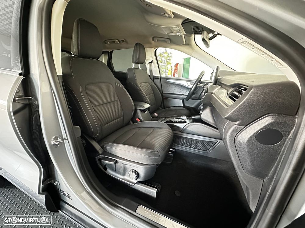 Ford Kuga 2.5 PHEV Titanium - 29