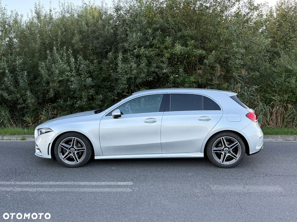 Mercedes-Benz Klasa A 180 AMG Line 7G-DCT - 3