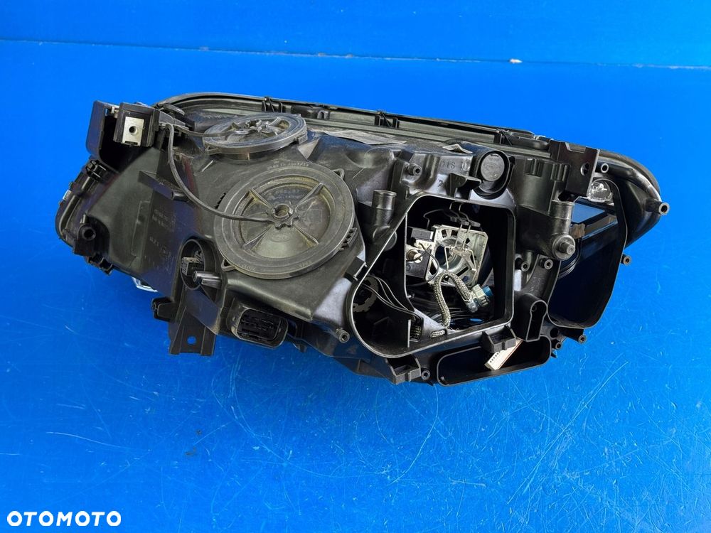 PRAWY BI XENON DYNAMIC BMW F01 F02 USA BDB - 8