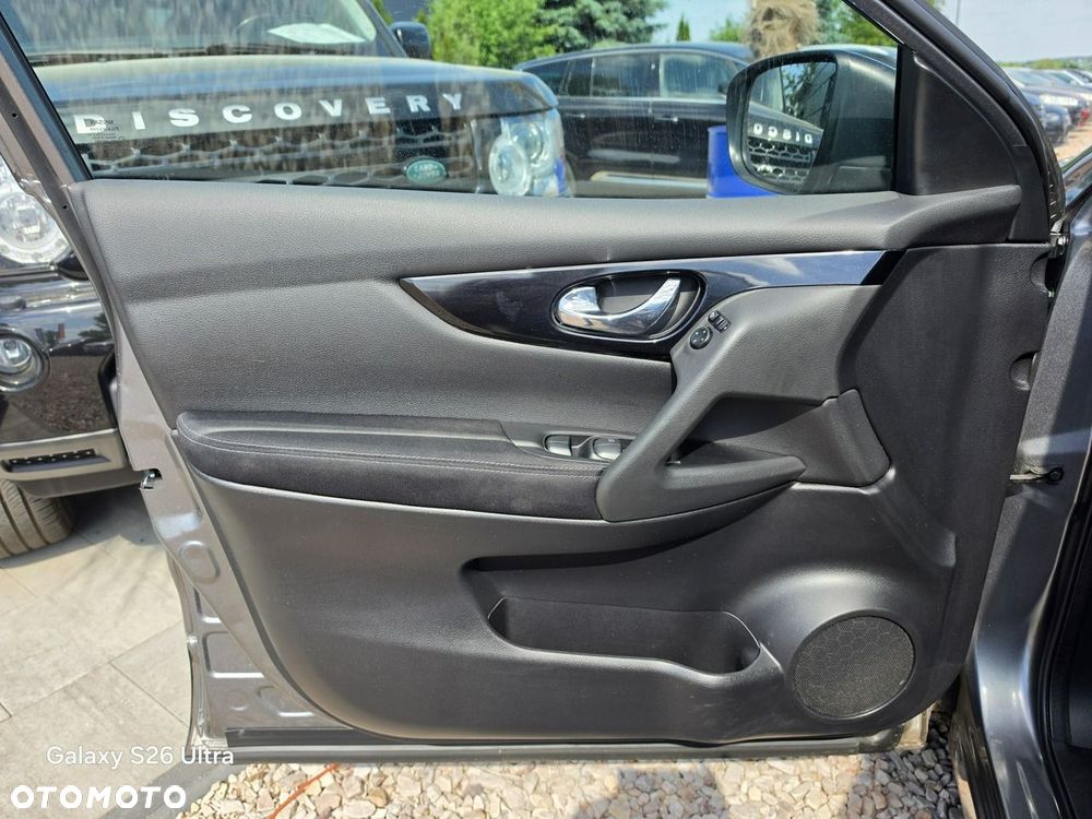 Nissan Qashqai 1.2 DIG-T Xtronic N-Connecta - 27