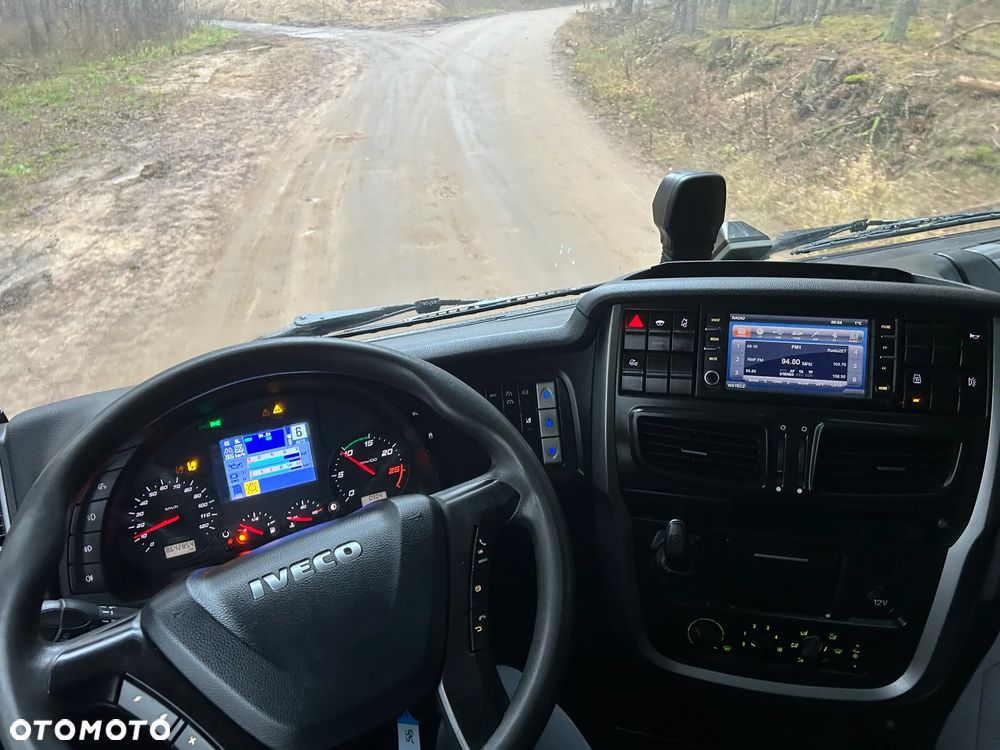 Iveco STRALIS 460 KM ACC / MEGA / LOW DECK / HI-WAY EURO 6 / 2016 ROK / DUŻE ZBIORNIKI PALIWA 1350 L / PRZÓD i TYŁ NA PODUSZCE / PRZEBIEG 864 324 KM !! - 30