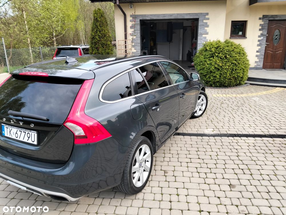 Volvo V60 D2 Momentum - 3