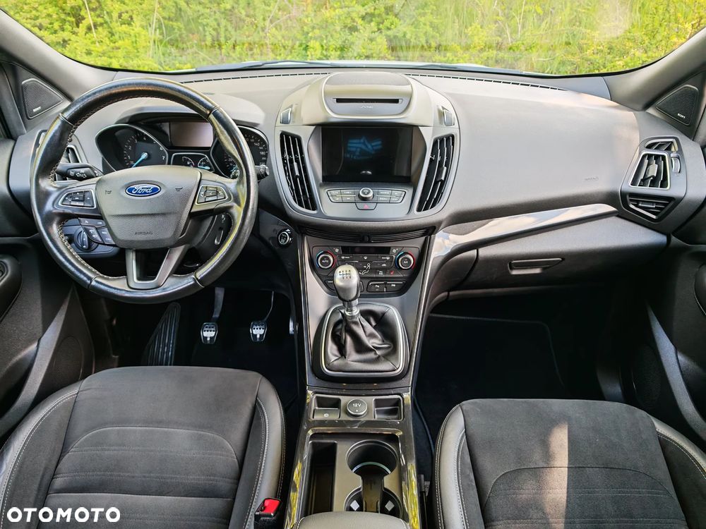 Ford Kuga 1.5 EcoBoost 2x4 ST-Line - 7