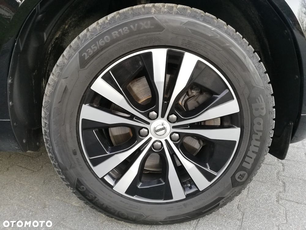 Volvo XC 60 B4 D AWD Geartronic Momentum Pro - 12