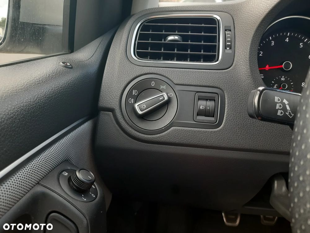 Volkswagen Polo 1.2 TSI BMT Highline - 10