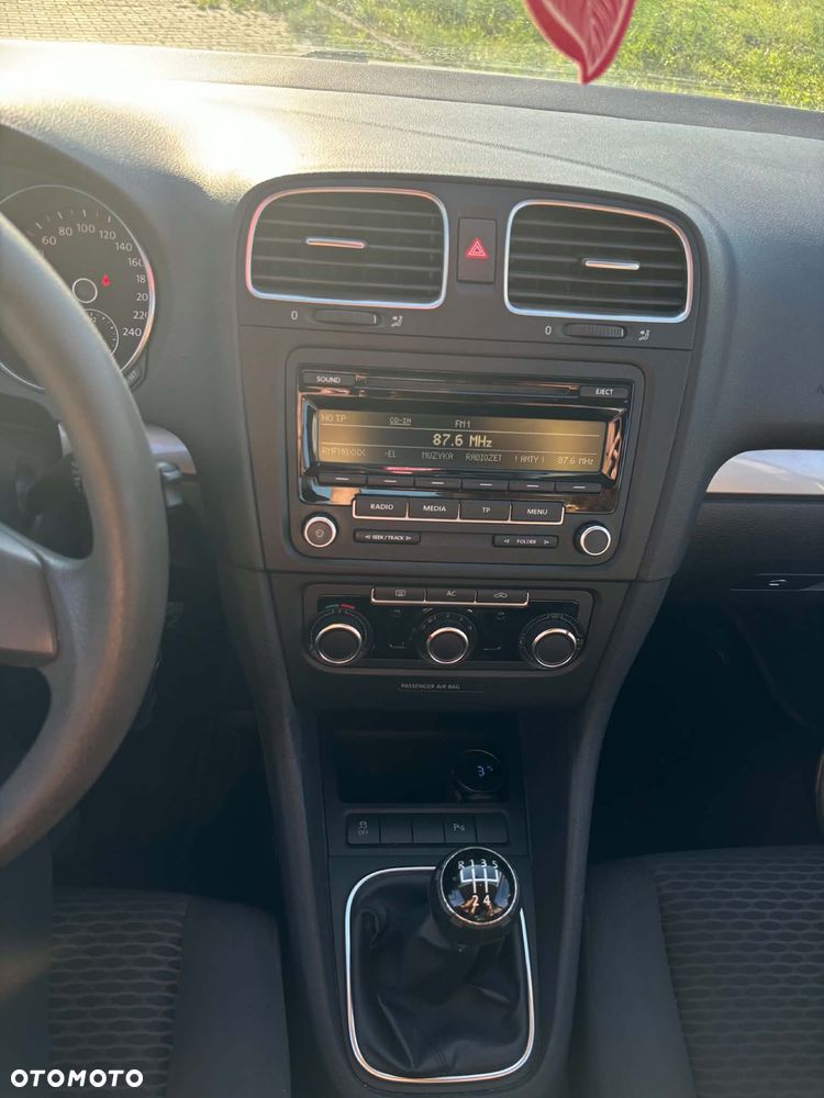 Volkswagen Golf 1.6 TDI DPF Trendline - 11