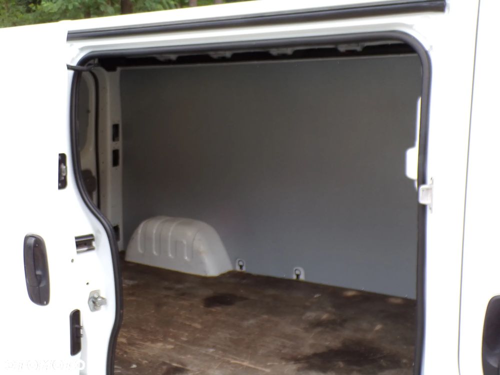 Opel VIVARO - 15