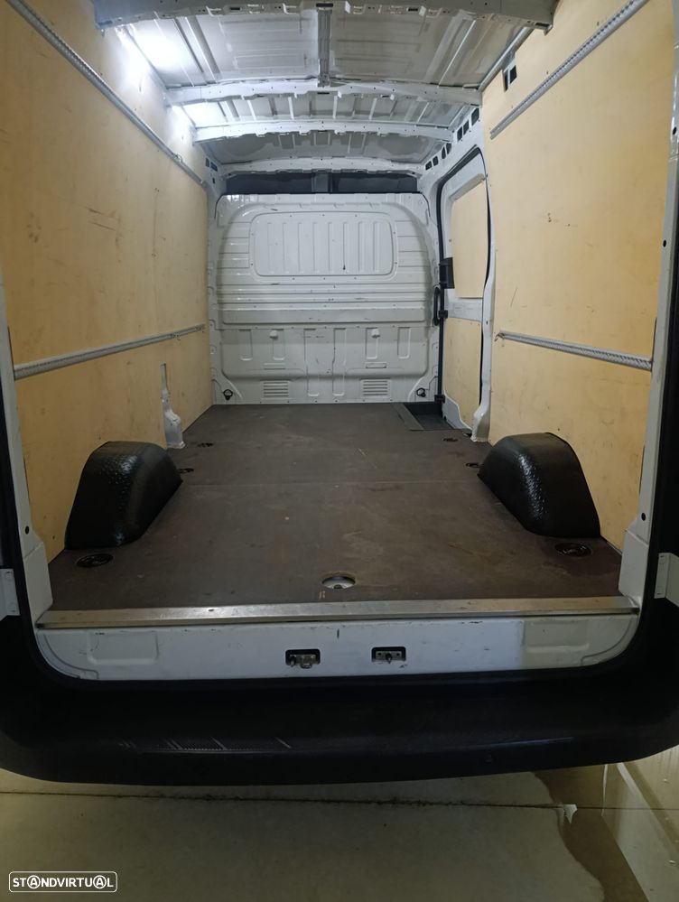 Maxus DELIVER 9 - 7