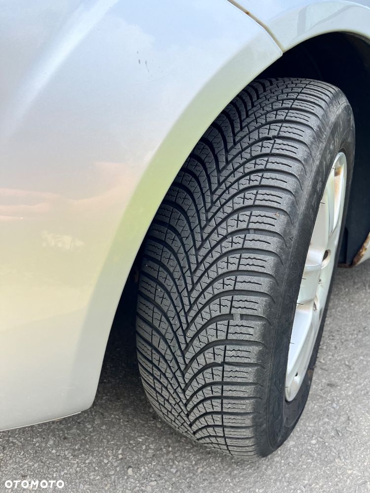 Ford Fiesta 1.4 Ghia - 38