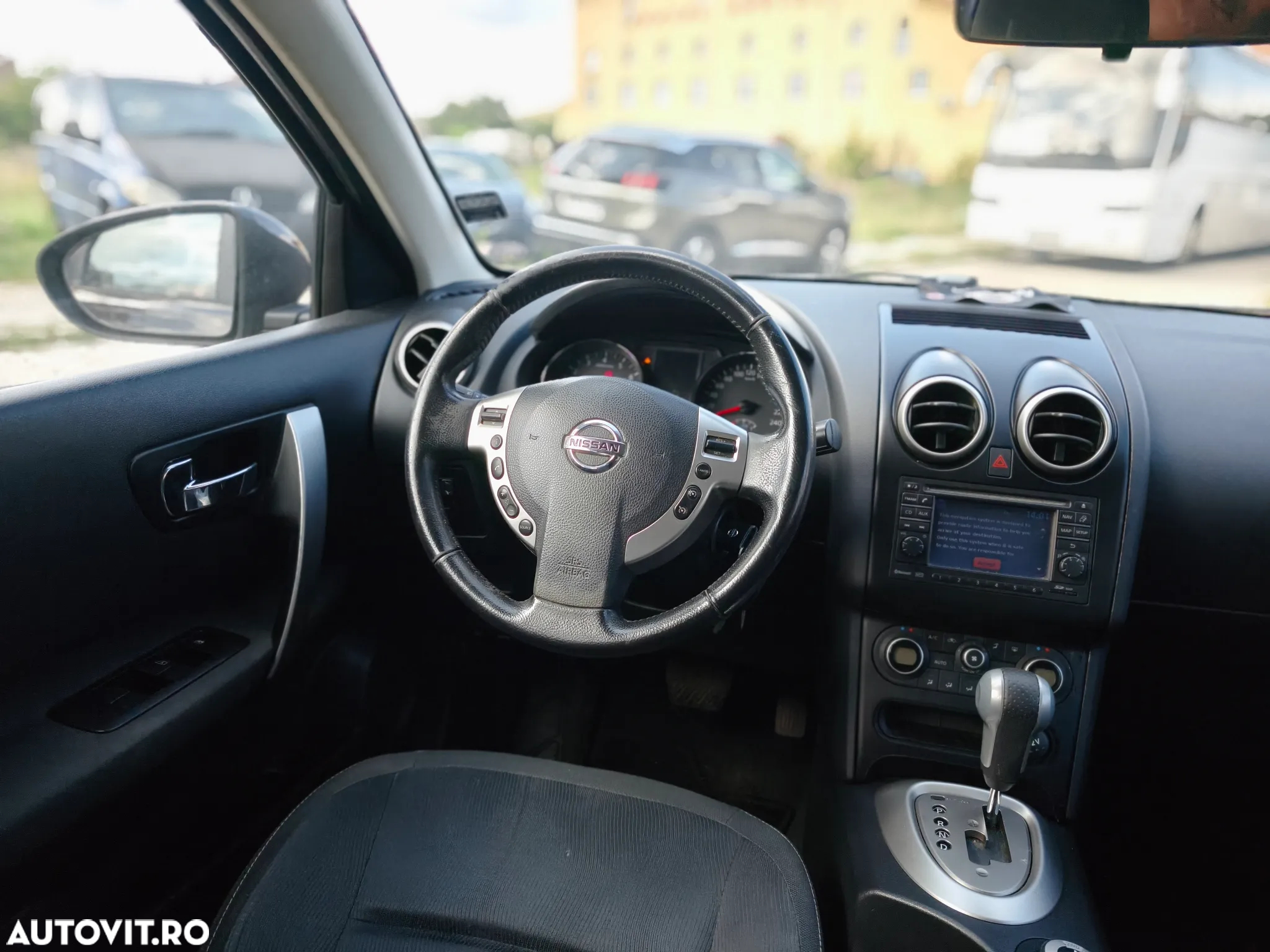 Nissan Qashqai+2 - 10