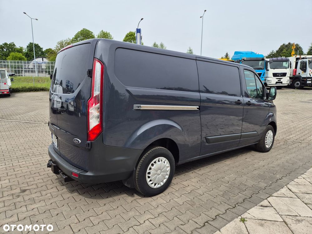 Ford TRANSIT CUSTOM 2.2 TDCi / L2H1 / LONG / BEZWYPADKOWY / SERWISOWANY / ZADBANY / HAK / GWARANCJA / 2800KG NA HAKU - 8
