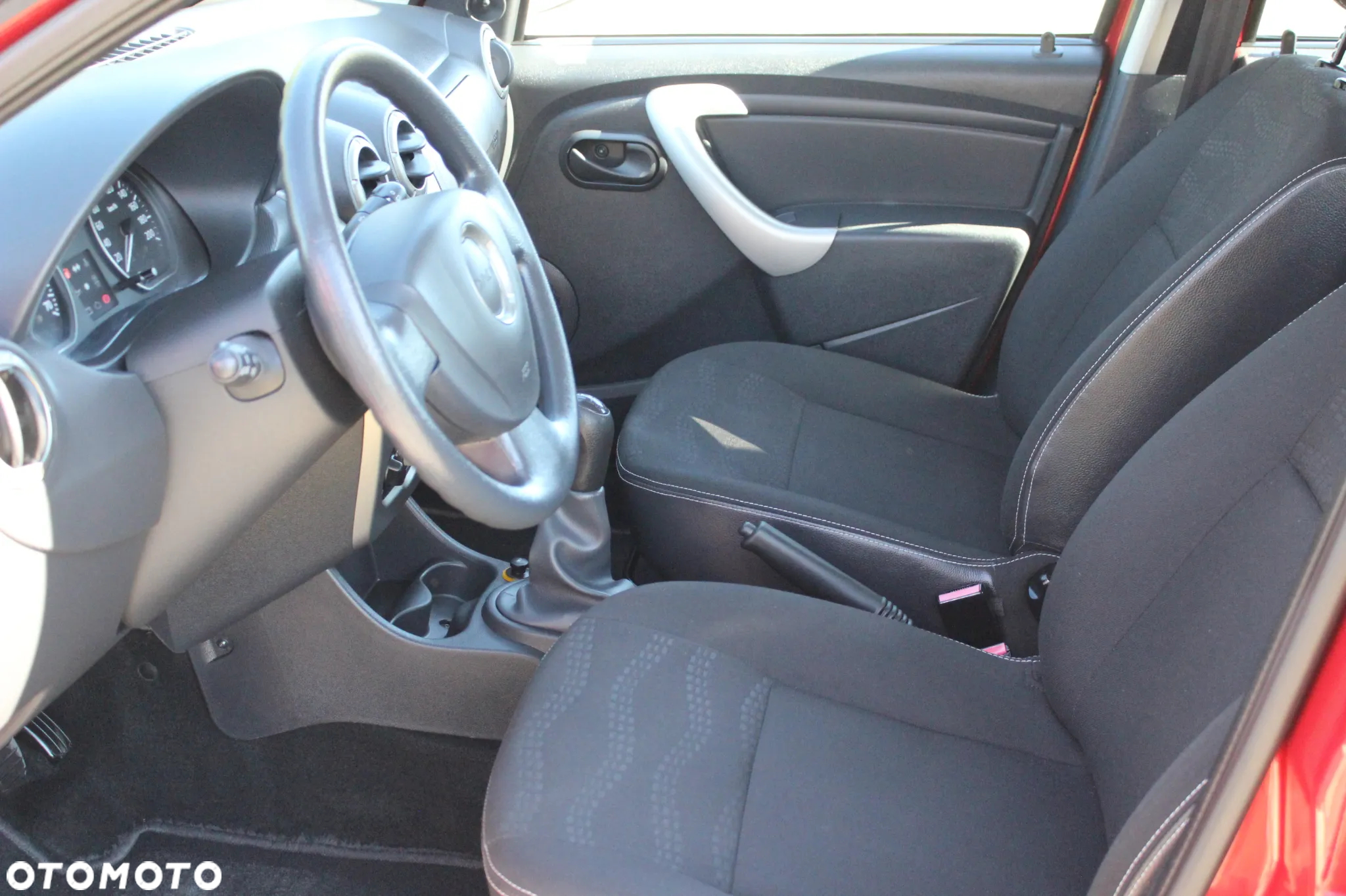 Dacia Sandero Stepway 1.6 - 26
