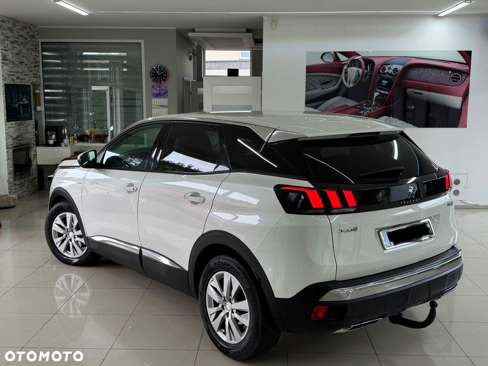 Peugeot 3008 1.6 BlueHDi Allure S&S EAT6 - 24