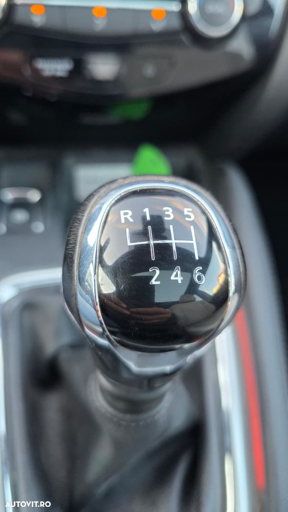 Nissan Qashqai 1.6 DCI ALL-MODE 4x4i PREMIER - 23