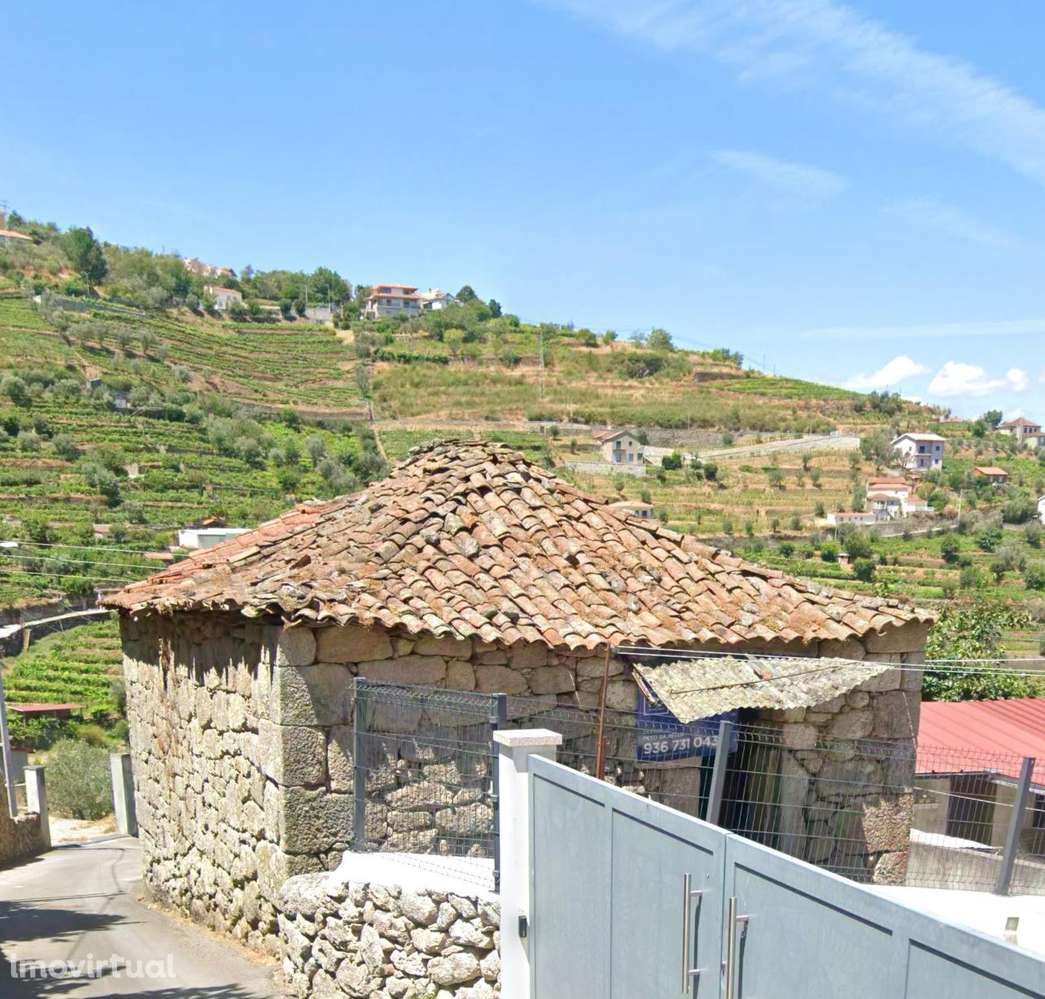 moradia para restauro - Grande imagem: 3/4