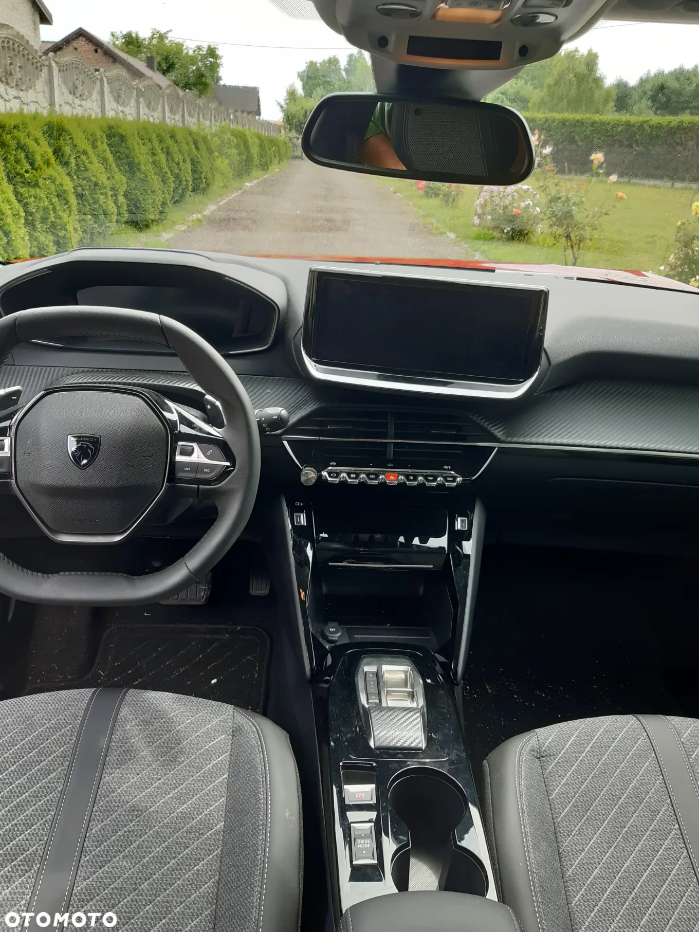 Peugeot 208 1.2 mHEV Allure - 10