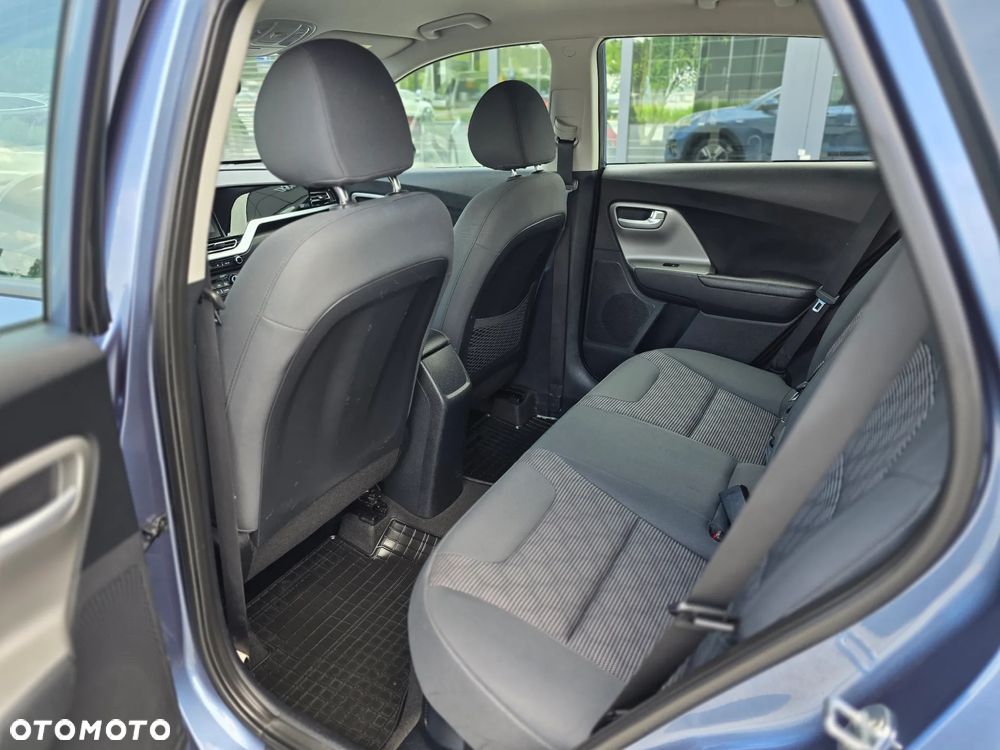 Kia Niro 1.6 GDI Hybrid Business Line - 23