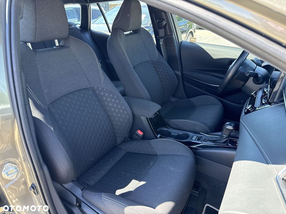 Toyota Corolla 1.8 Hybrid Comfort - 27