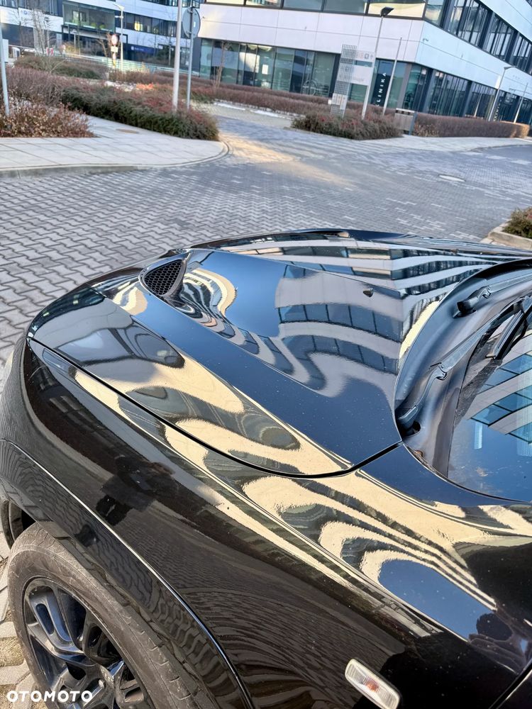 Jeep Grand Cherokee SRT - 24